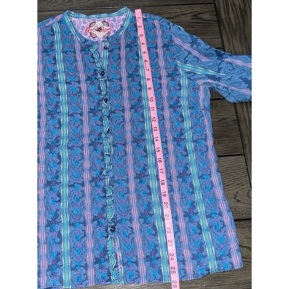 Robert Graham Embroiled Blouse - Picture 6 of 6